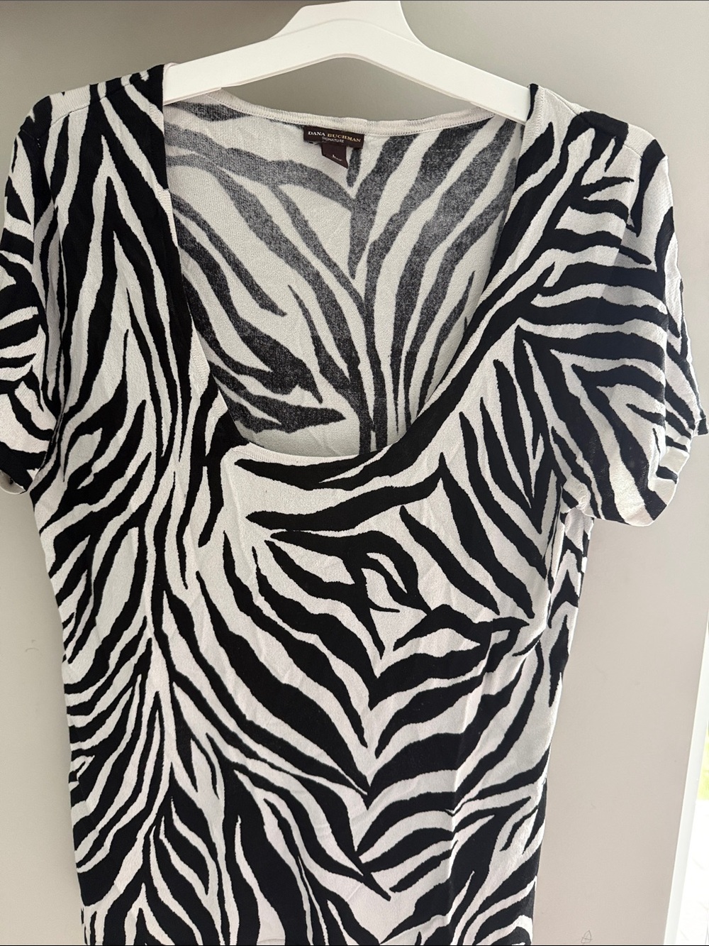 Dana Buchman signature Black White Zebra Print scoop neck shirt blouse large L